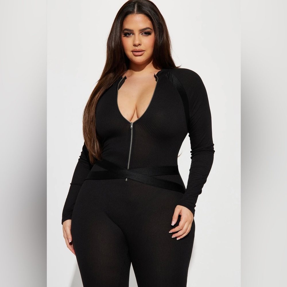 Fashion Nova Jumpsuit - Picture 2 of 10